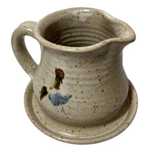 POTTERY GRAVY Bowl or syrup server with Blue Floral Accent and drip tray
